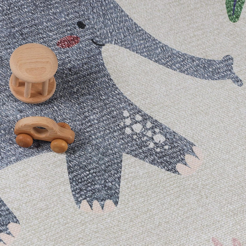 4' x 6' Ivory Animal Safari Indoor Area Rug by SUPERIOR