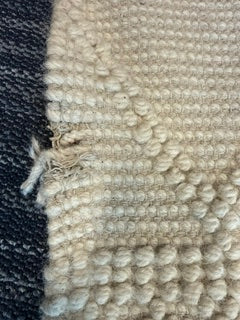 9' x 12' Hand-Made Hand-Woven Exquisite Blend Of Polyester And Wool Area Rug