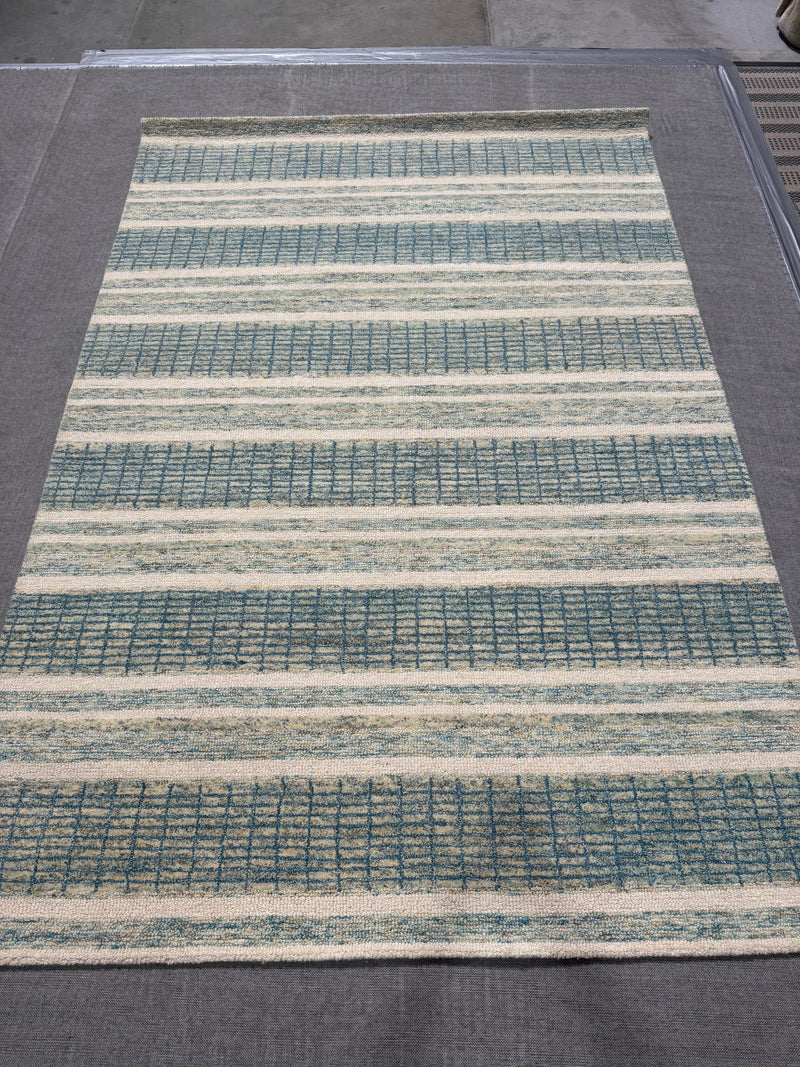 Size 5x8 Hand Made Wool Pile Area Rug