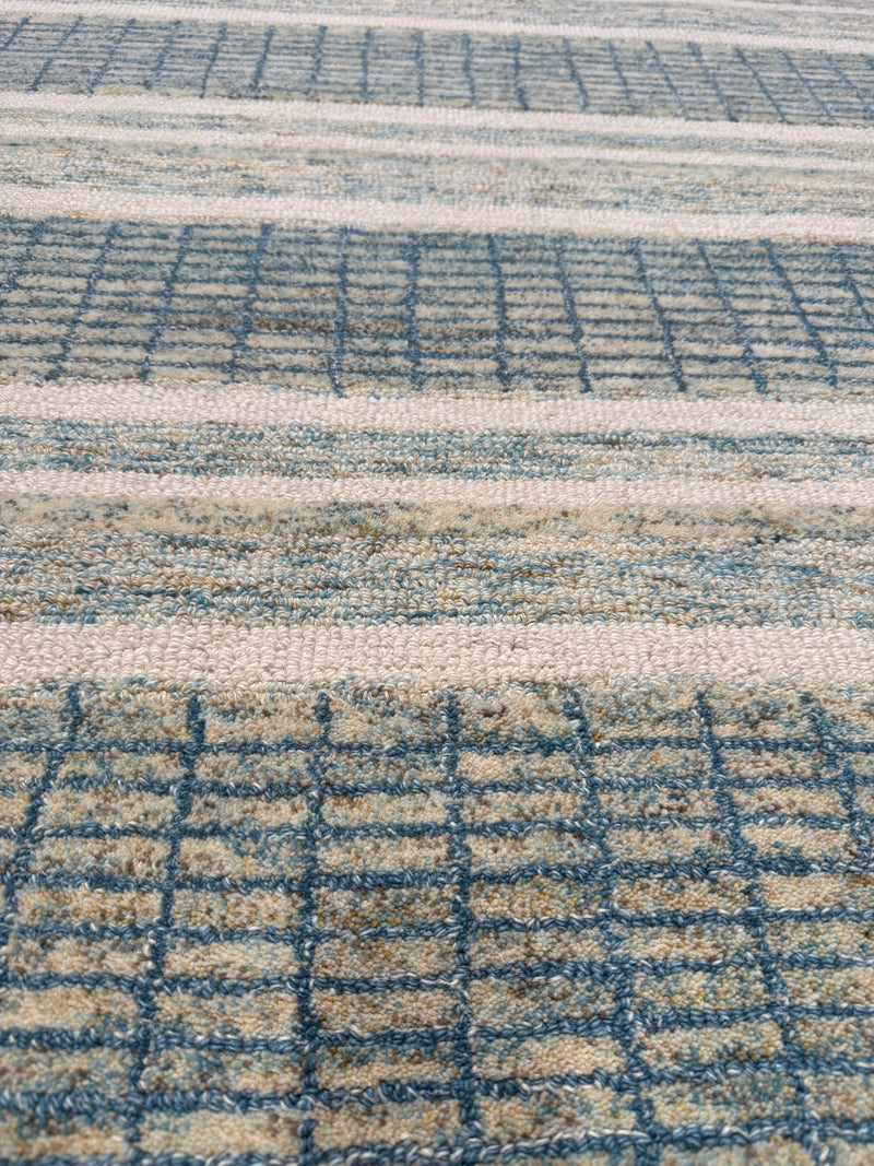 Size 5x8 Hand Made Wool Pile Area Rug