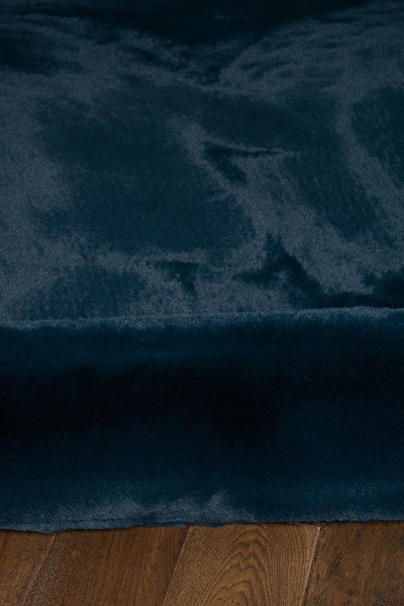 8' x 1'0 Navy Linon Maven Faux Rabbit