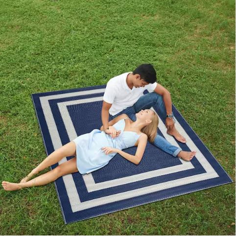 Paris Navy Creme 4 ft. x 6 ft. Modern Plastic Indoor/Outdoor Area Rug
