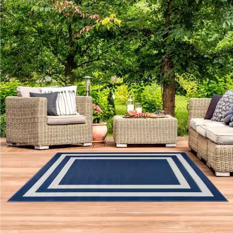 Paris Navy Creme 4 ft. x 6 ft. Modern Plastic Indoor/Outdoor Area Rug
