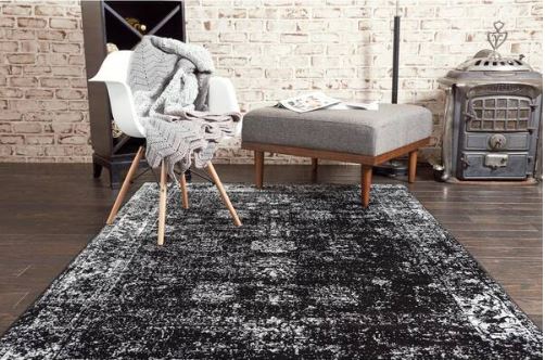Sofia Casino Black 4' 0 x 6' 0 Area Rug