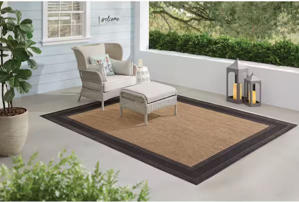 Gray 8 x 10 Border Indoor/Outdoor Area Rug