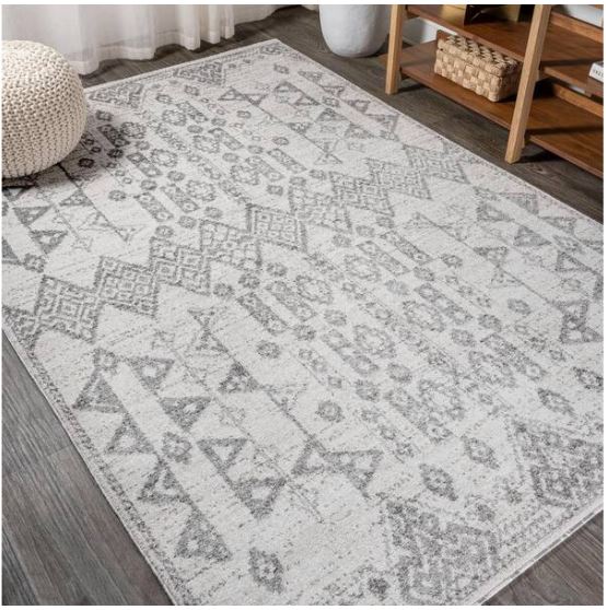 Idris Tribal Diamond Geometric Gray/Beige 4 ft. x 6 ft. Area Rug