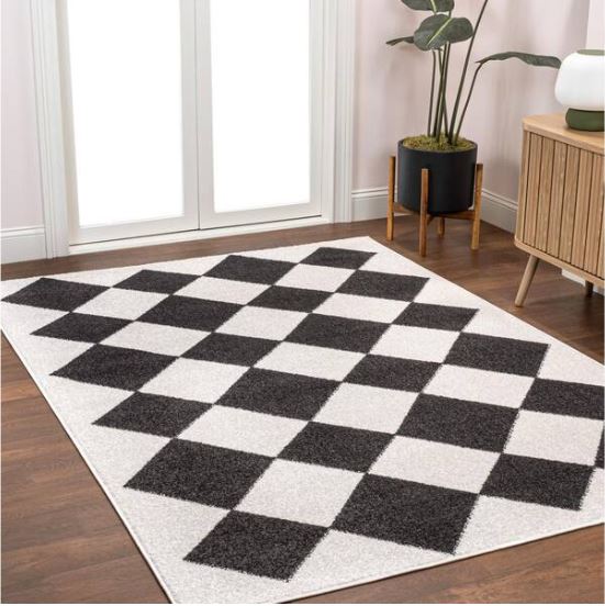 Draper Classic Geometric Diamond Pattern White/Charcoal 4 ft. x 6 ft. Area Rug