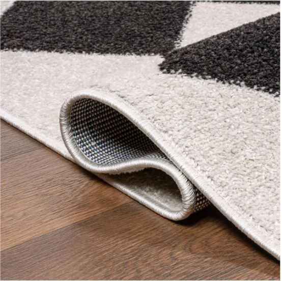 Draper Classic Geometric Diamond Pattern White/Charcoal 4 ft. x 6 ft. Area Rug