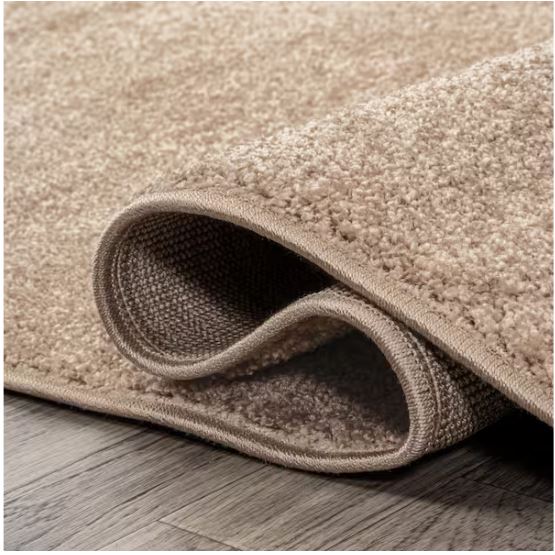 Haze Solid Low-Pile Beige 4 ft. Round Area Rug