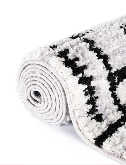 5' 3 x 8' Black and White Tagine Area Rug