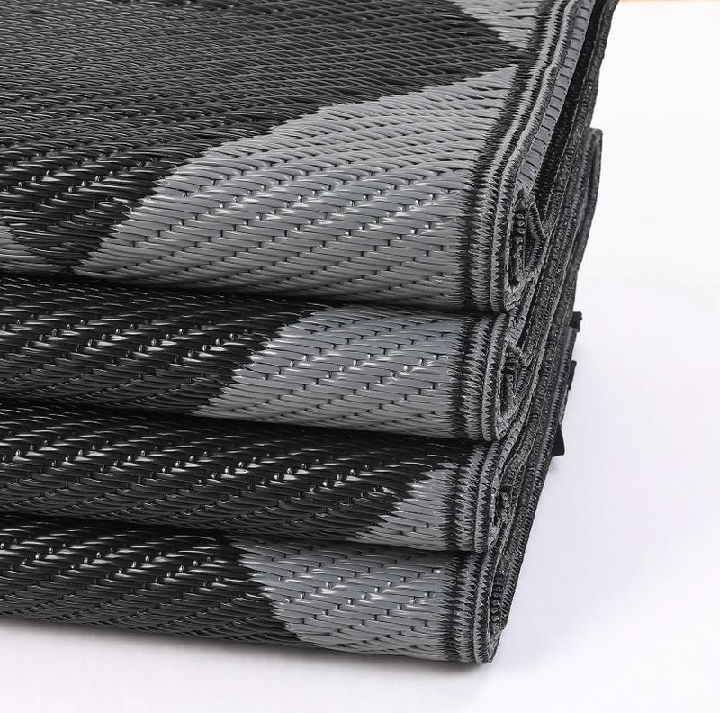 Garvee Outdoor Plastic Straw Rug 8x10 Reversible Waterproof Patio Rug Black/Grey Diamond for Camping, RV, Porch, Balcony, Picnic, Beach