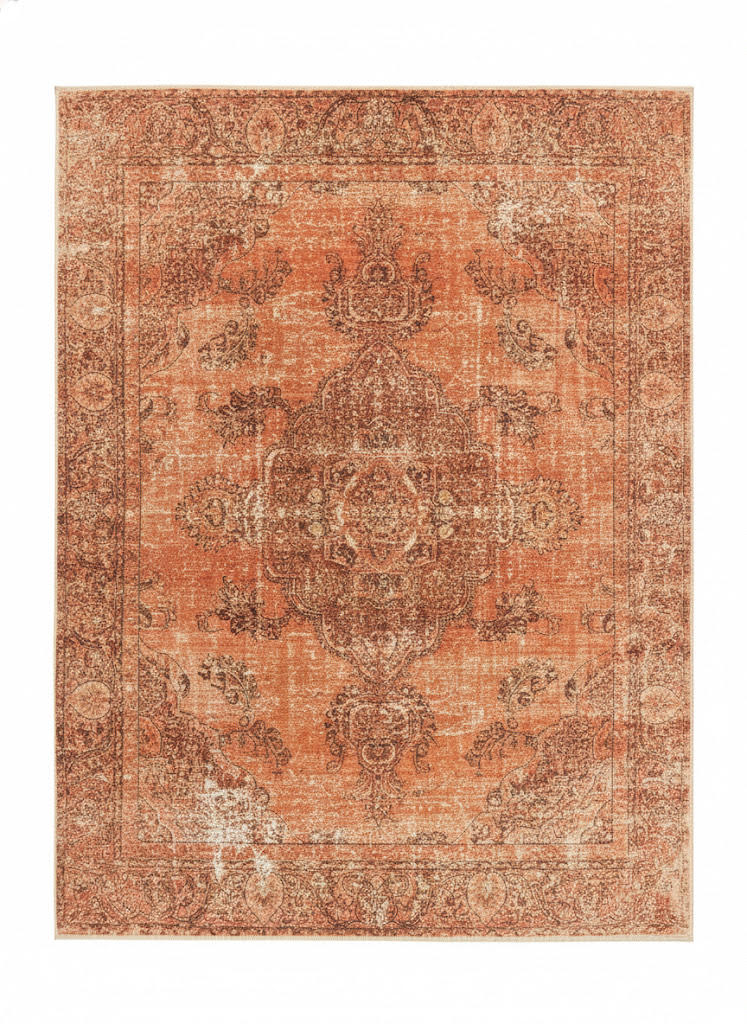 7' x 9' Area Rug