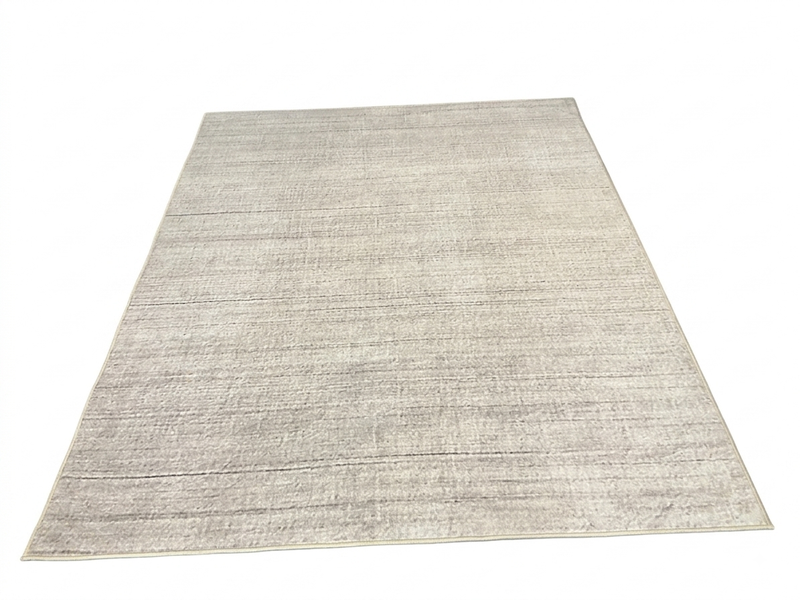 7' x 9' Area Rug