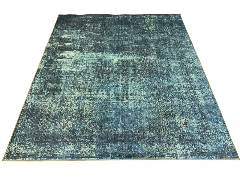 8' x 10' Area Rug