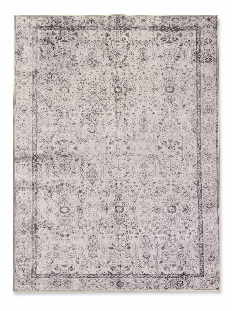 5' x 7' Area Rug